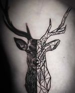 Had so much fun doing this 🥰, half geometric and half realistic stag 🦌 Done on the ribs 🤯 @_jpge_ thank you so much for coming 🙌🏾. Done at @dieforarttattoo #stagtattoo #halfgeometrictattoo #geometrictattoo #realisticstag
