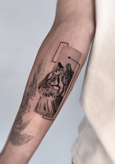 Micro realism Animal tattoo Geometry 