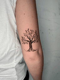 Tattoo by Oliver Schwartz