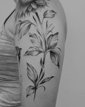 Floral tattoo style