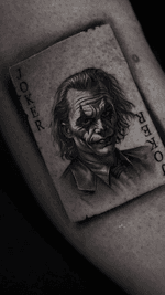 Realism / Surrealism , black & gray. Horror/Scary theme. Arm, forearm / upper arm / bicep. Leg, quad /calf / chest / back / stomach. ————————————————————— Realismo/Surrealismo, negro y gris. Temática de terror/miedo. Brazo, antebrazo/brazo superior/bíceps. Pierna, cuádriceps/pantorrilla/pecho/espalda/abdomen. Times-Square, NYC: #Times Square #NewYork #Manhattan #Latino Artist #Professional Artist #Tattoos #BlackandGray #LargeTattoos #MediumTattoo