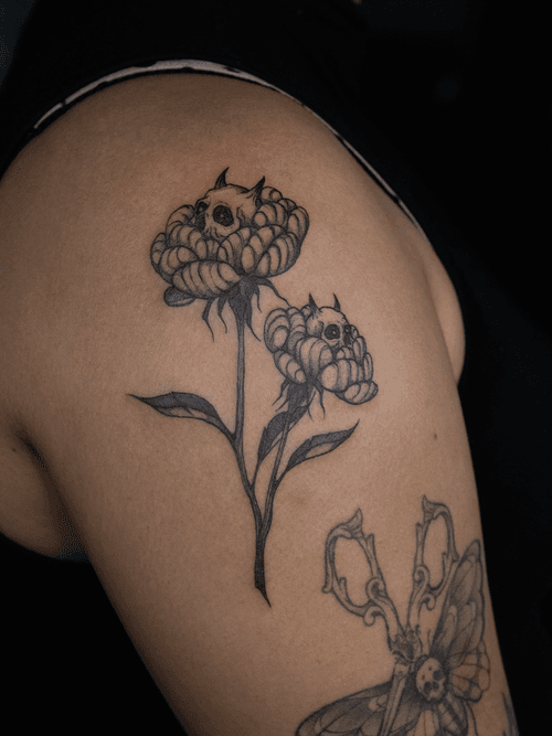 Skull Flowers