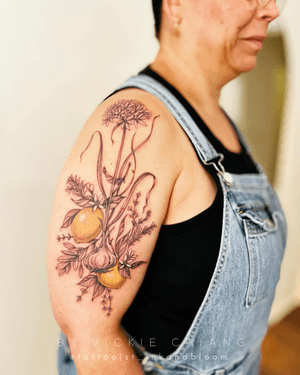 Floral tattoo style