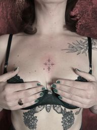 Delicate Chest Star