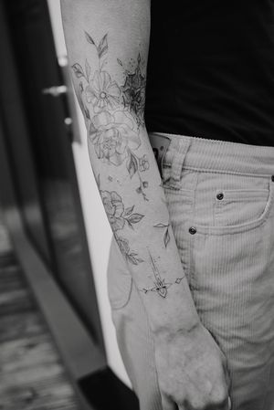 Floral tattoo style