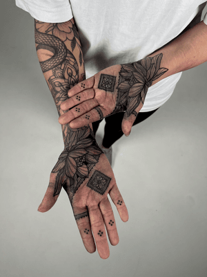 Fineline tattoo style