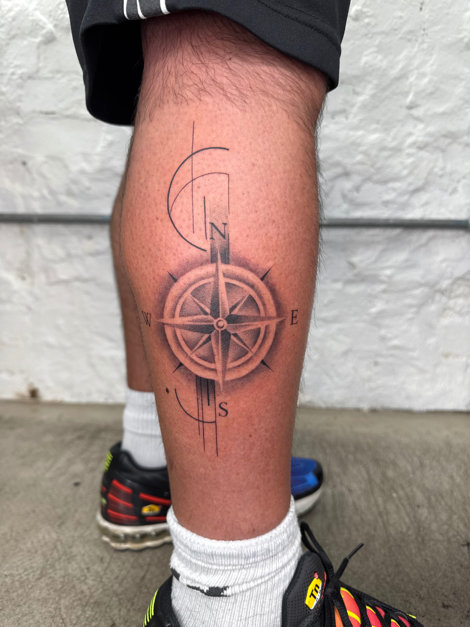 Book an appointment with Carbone Luigi • Tattoodo, image size:960x1280