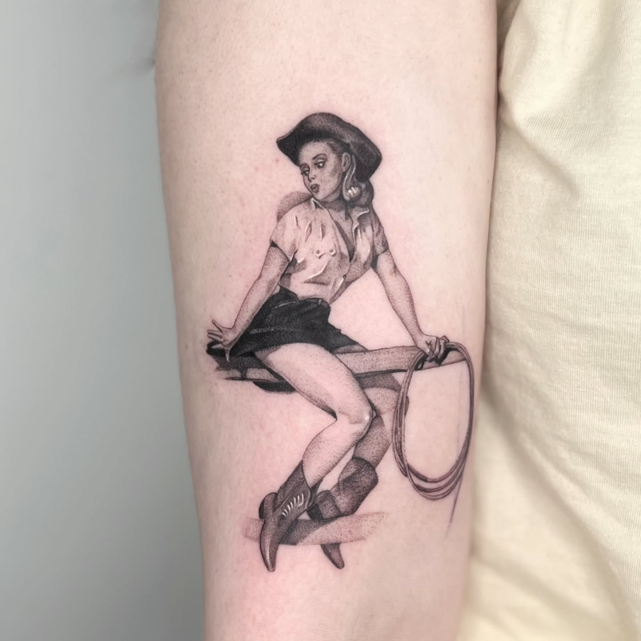 Cowgirl Pin-Up • Tattoodo, image size:1280x1280