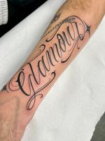 Script 'Glamour' with Flourishes
