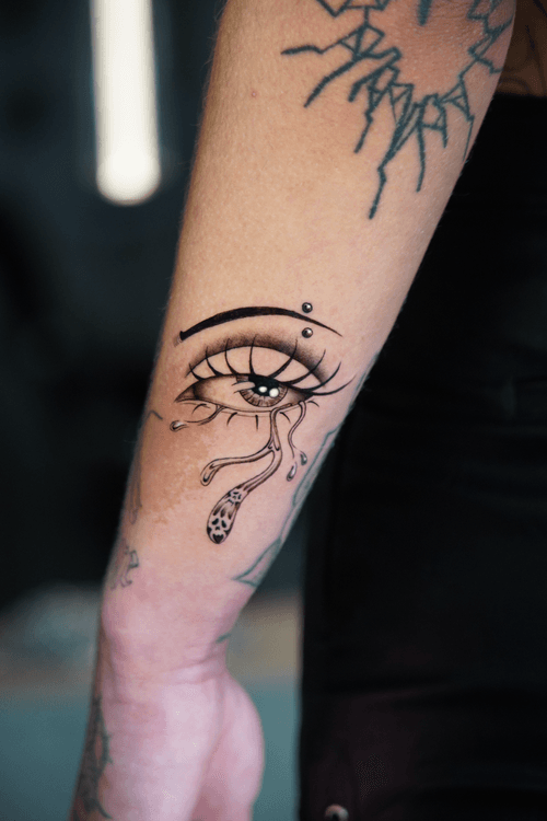 Mystical Eye with Serpentine Tears