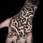 Little freehand hand jammer from a while back! Now booking for January-March 2025 Email vegvisirbodyart@gmail.com To secure your spot today! Proudly sponsored by and made using products from: @saniderm ProTeam @axysrotary @phucstyxtattoosupply @blackworkgloves @blackwork_supply @peakneedles Much love everyone! 🤘❤️🤘 #draw #largescale #sleevetattoo #darkart #darkartist #darkarts #norse #darknordic #viking #vikingart #vikingtatttoo #norsetattoo #sanidermproteam #axysartist #sullen #norseink #vikingink #thor #odin #odinshorns #thorshammer #ravens #knotwork #knotworktattoo #tattooacceptance #tattooart #sullenfamily #Colorado #coloradotattooartist #Denver @saniderm_danny @truetubes @truetattoosupply @rawpigments @surreal_tattoo_dark @sullenclothing @sullenfamily @vegvisirbodyart @keepthefees