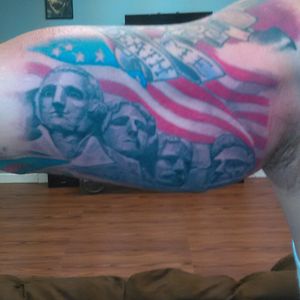 Filler Mt. Rushmore and flag piece.