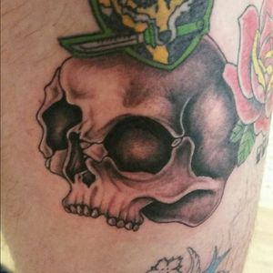 #work #tattoo #ink #skull #shadow #shade #linear #blackandwhite #redmonkey #redmonkeytattoo #workhard #tattooink #leg #letsgo #upperleg