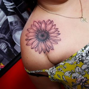 #rafa-Tattoo #margaritaflower #blackandgrey