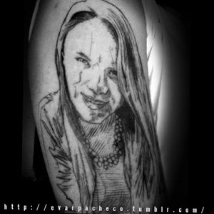 #sketchtattoo #portrait #TattooGirl #face #blackwork #lines #sketch #art #mexico
