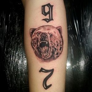 Alaska theme..my son's first Tattoo before he left to new mexico...Alaksa Tattoos...907..we wanted to use the bear as the 0..and the numbers are his freehand..tyler..#Alaska #Anchorage #Tattoos #Alaskatattoo #Alaskatattoos #Aktattoos #legtattoos #Beartattoos #bear #blackngrey #alaskan #alaskalife #907 #son #supurbtattoos #inkedmag #worldwide #topnotch #Tattoodo
