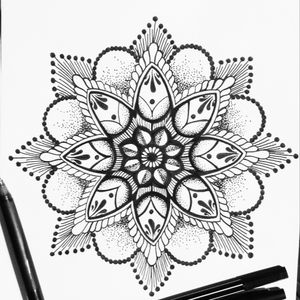 Mandala #drawing #tattoo #ink #tattoopavia #tattoomilano #art #mandalatattoo