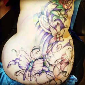 By Mika Graph #art #tattooartist #tattooedgirls #backpiece #flower #watercolor #Amazing