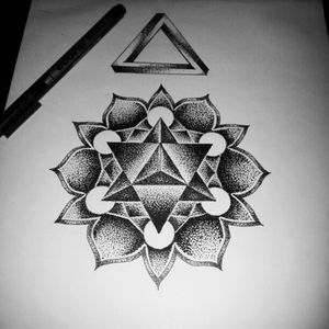 I drew this and i want to get this on my body #drawing #triangle #ImpossibleGeometry #merkaba