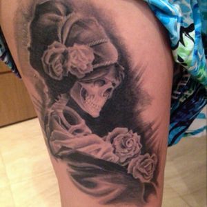 scarred work , I only needle 11m , reference design artist Kore Flatmo  #tattoo #tatuagens #skull  #blackandgray #tattoobr #tattoofemale