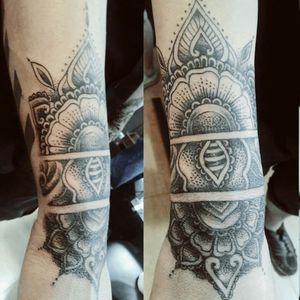 Mandala Bracelet#inked #Tattoo #IronHorseTattooStudio #Chiangmai #Thailand #Inkednation #Tattoonation #Letsgetinked #Stigmatophile #mandala #dotwork #blackwork