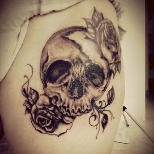 #skull #skulltattoo #roses #selftattoo #legtattoo