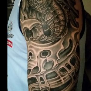 Love my mechanical bass fish on the upper arm but theres still a bit to do on this tat!