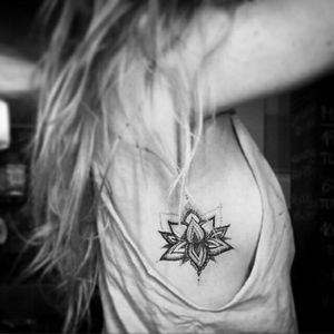 Lotus flower 🌸 thanks @sigourneydv for the trust ✌ #tattoo #tattoodesign #tattooart #blackwork #dotsandlines #unalome #dottedtattoo #blacktattoo #freehandtattoo #inked #inkedgirls #lineart #lotus #lotusflower #inkstinctsubmission #iblackwork #inkstagram #blxckink #blackworkers #tattooidea #dottedtattoo #dotwork #flowertattoo #tattooapprentice #tattooartists #tattooedgirls #photooftheday #instapic