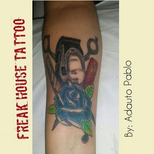 Criação desde o desenho a execução! #AdautoPablo #oldschooltattoo #criação #TattooBrasil #AmorAoTrabalho #OldRoseTattoo #BarberShop