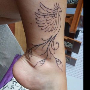 #phoenix #femaletattoo #ink #tattoogirl #minitattoo #tattooyoubrasil  #brazil