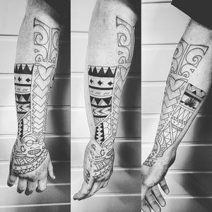 #detail #realstic #blackandgrey #detail #tatt #tatt #tattoo #tattooartist #ink #inked #inkedlove #nopain #nopain #commentifyouwant #kent #uk #follow #polynesian #linework #sleeve #swag