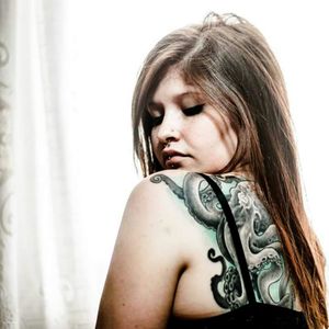From 2013.#tattoo #backtattoo #octopus #colortattoo #girl #piercing