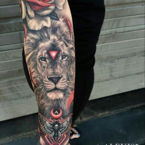 Yes. #forearm  #lion  #Amazing  #want1