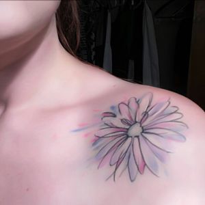 #daisy #daisytattoo #shoulder #shouldertattoo #watercolour done by Jo owner and artist at ink-tegrity in On