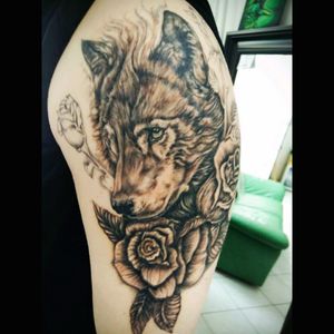 Results of a Friday's session at Tattoo&Art Studio @InkSekta. Few more rounds to go. :) #tattoo #sleeve #wolf #roses #blackAndWhite #InkSekta