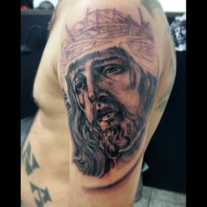 Jesus w.i.p #jesuscristo #jesuschrist #religioustattoo #bngtattoo #blackandgrey #tattoo #tattootime #inklife #photorealistic #braziliantattooartist #willtat2