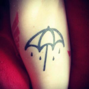 When you love an album so much that you feel the need to tattoo it on your body. This is what I feel #bringmethehorizon #thatsthespirit #umbrella #tattoo