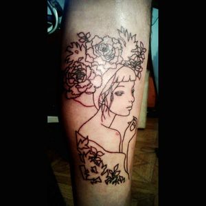 Mi primer autotattoo! #tattoo #autotattoo #audreykawasaki #audreykawasakitattoo #legtattoo #linework #lineworktattoo #girltattoo #girl #flower #flowertattoo #peony #peonytattoo #tattoodo #tattooaprentice