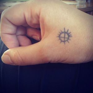 The latest edition, the sami symbole for the sun. On my right hand. By 13 BodyArt Sunne Sweden