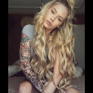 And I'm in love. #TattooGirl #beautiful #girlswithtattoos #damn