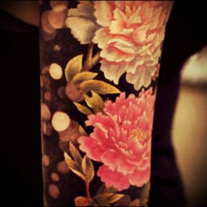 Nice pink & white flower sleeve tattoo#dreamtattoo #mydreamtattoo
