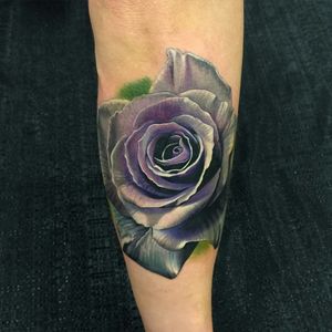 Awesome purple & white realistic rose tattoo#dreamtattoo #mydreamtattoo