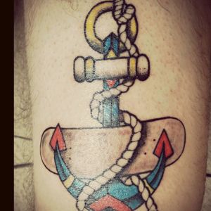 My First D.I.Y. placed on leg. Fiat piece Made on me by me. Anchor And skateboard forever! Coloursand shading are not finished.. it hurts :D #skateboard #anchor #rope #ropetattoo #tattoo #mydebute #diy #diytattoo #jxk #oldschool #traditional