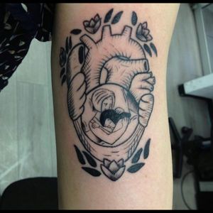 My first tattoo by Israel R. Suarez  Salazar #persepolis #heart #blackwork #love #luckytattoos #mtymx #marjaneandhergrandmother