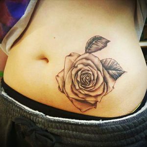First session of my first tattoo about six months ago!😛🌹 #firsttattoo #firstsession #rose #hiptattoo #balckandgrey #CoffinCityTattoo