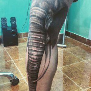 My 1.st tattoo by Sob Tatto O#legtattoo #legsleeve #kneetattoo #kneecaptattoo #knee #elephant #elephanttattoo #elephantskull #SobTattoO