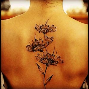 Black & grey large daisies, flower tattoo#dreamtattoo #mydreamtattoo