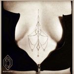 #chest #chandelier #pretty #sexytattoogirl
