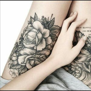 Cool black & grey roses & leaves tattoo#dreamtattoo #mydreamtattoo