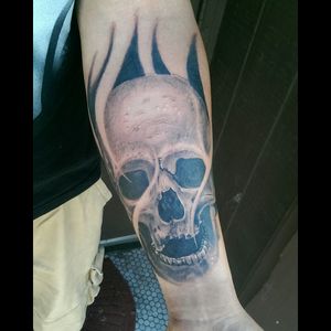 #tattoo #tattooideas#tattoodesign #guyswithtattoos #girlswithtattoos #skull #skulltattoo #blackandgrey #tattooartist
